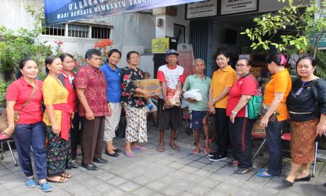 Bantuan Sembako Bagi Lansia Kurang Mampu dari Pemerintah Kota Denpasar