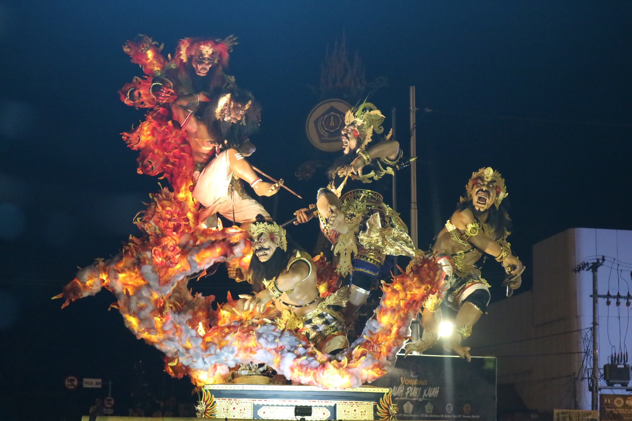 Parade Ogoh-Ogoh Desa Dauh Puri Kauh & MEBARUNG 2023